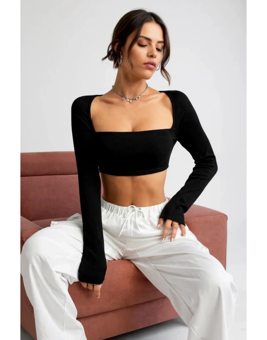 Kadın Siyah Uzun Kol Göğüs ve Sırt Dekolteli Crop Top Bluz – Şık, Rahat ve Kolay Kombinlenebilir