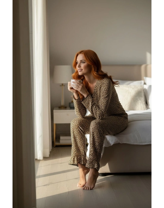 Kadın Uzun Kollu Leopar Desenli Fiyonklu Ev Giyim Pijama Takımı