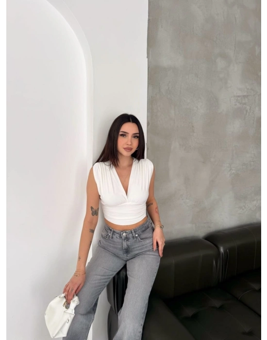 Kadın Vatkalı Kolsuz V Yaka Drapeli Crop Bluz Likralı Fit - Beyaz