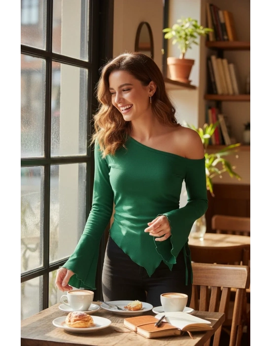 Kadın Yeşil Uzun İspanyol Kollu Asimetirik Yaka Yandan Bağlamalı Drapeli Bluz