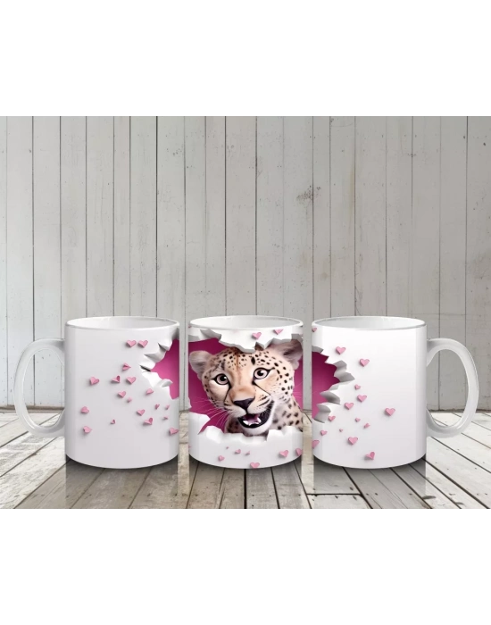 Kalpli Duvar Önünde Leopar – Baskılı Kahve Kupası