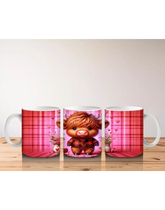 Kareli Arka Planda Çiçek Tutan Sevimli Buzağı – Baskılı Kahve Kupası