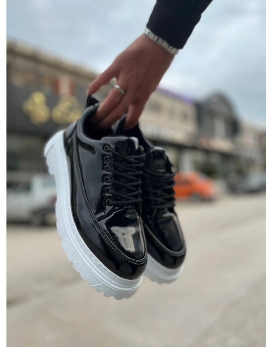 KB-702  Siyah Rugan Günlük Erkek Ayakkabı