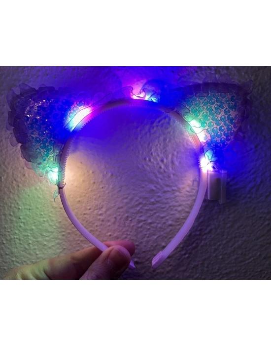 Kenarları Dantelli Mor Pullu Payetli Led Işıklı Kedi Kulak Taç 17x19 Cm