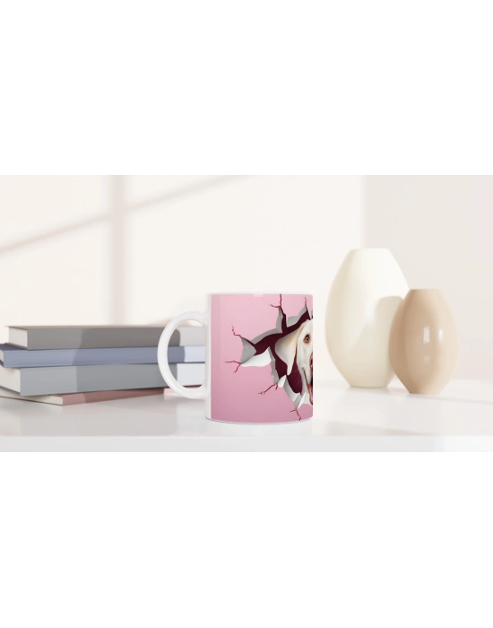 Kırık Duvarın Ardından Bakan Sarı Labrador Temalı Baskılı Kupa Bardak