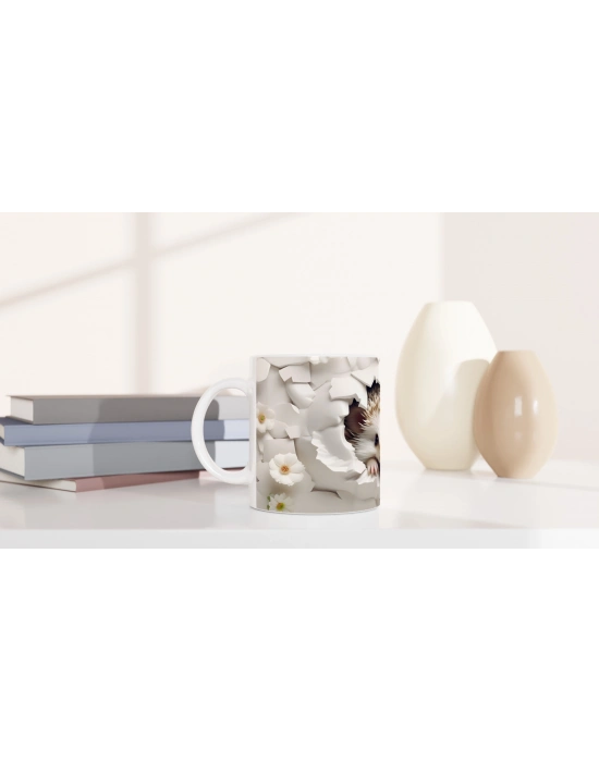 Kırık Seramikler Arasından Bakan Sevimli Kirpi Baskılı Kupa Bardak