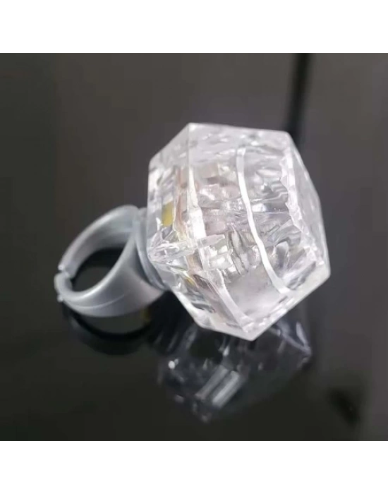 Kristal Tasarımlı Led Işıklı Gümüş Yüzük