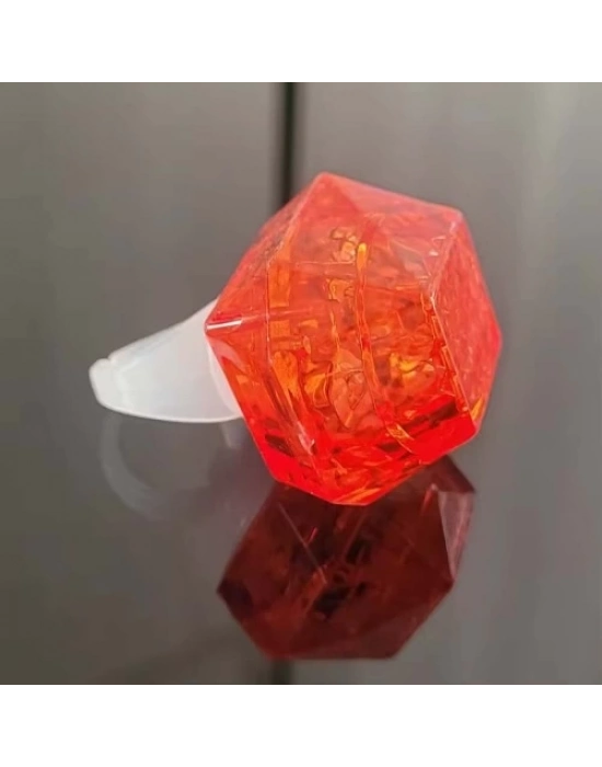 Kristal Tasarımlı Led Işıklı Kırmızı Yüzük