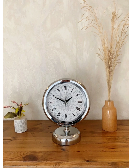 ® Krom Metal Çini Desen Roma Rakamlı Masa Saati