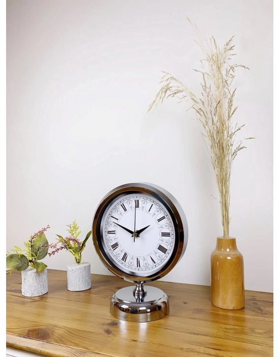 ® Krom Metal Desenli Roma Rakamlı Masa Saati