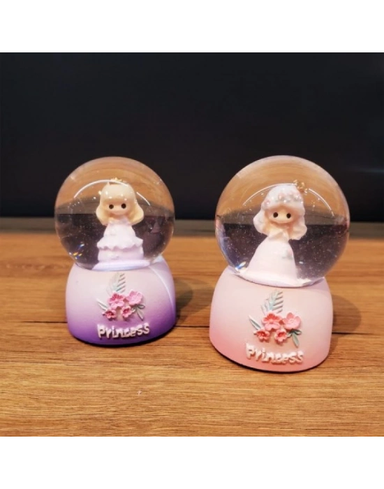 Küçük Boy Işıklı Kar Küresi Prenses Figürlü