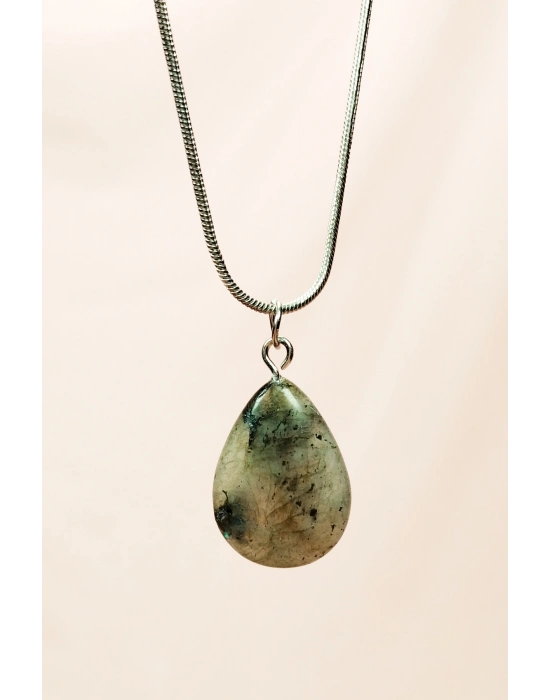 Labradorit Doğal Taşı Zincirli El Yapımı Kolye Uç: 2 cm Zincir: 20 cm Kutulu