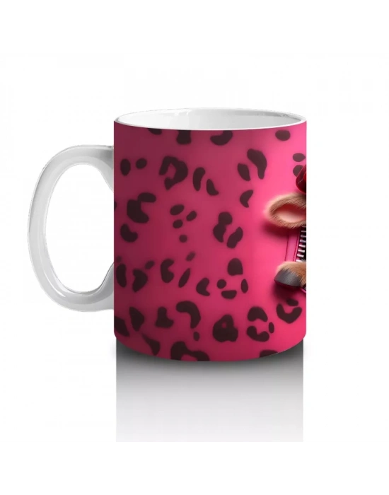 Leopar Desenli Kalpler Arasında Tatlı Buzağı – Baskılı Kupa