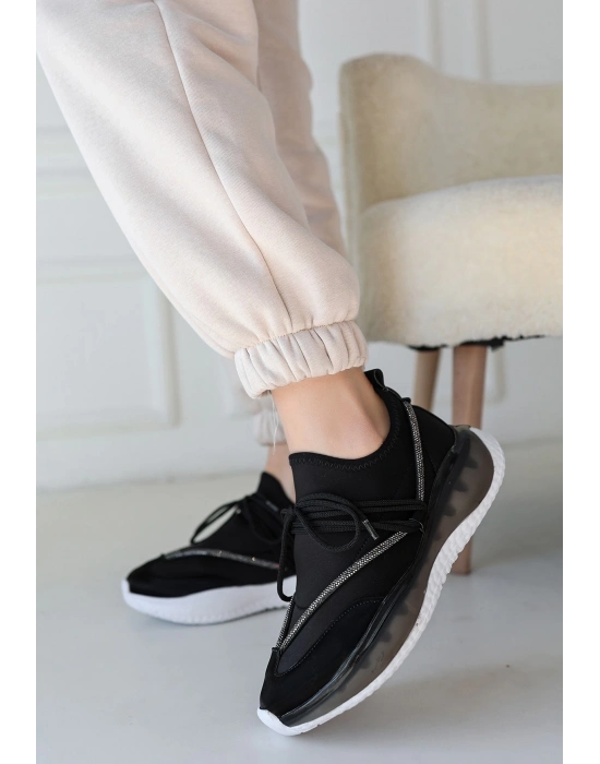 Liney Siyah Rugan Bağcıklı Spor Ayakkabı