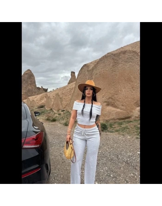 Madonna yaka bol paça pantolonlu takım