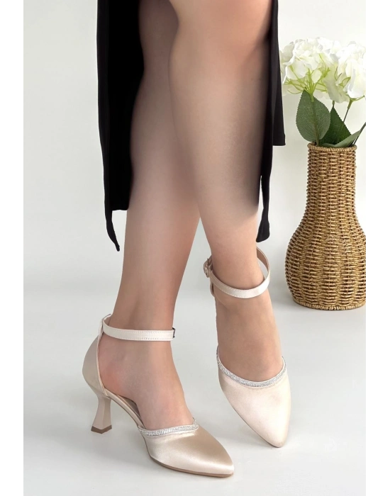 Mejja Bej Saten Topuklu Ayakkabı