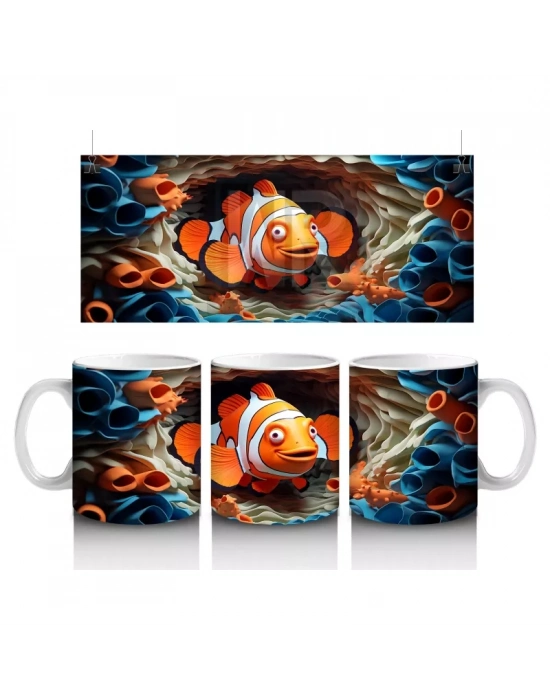 Mercanlar Arasında Yüzen Neşeli Palyaço Balığı – Baskılı Kahve Kupası