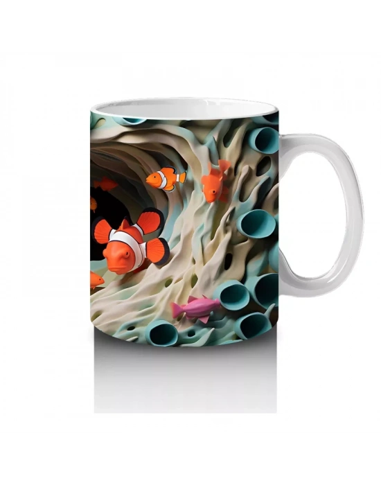 Mercanlar Arasında Yüzen Palyaço Balığı – Baskılı Kahve Kupası