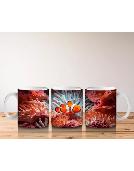 Mercanlar Arasında Yüzen Palyaço Balığı – Baskılı Kahve Kupası