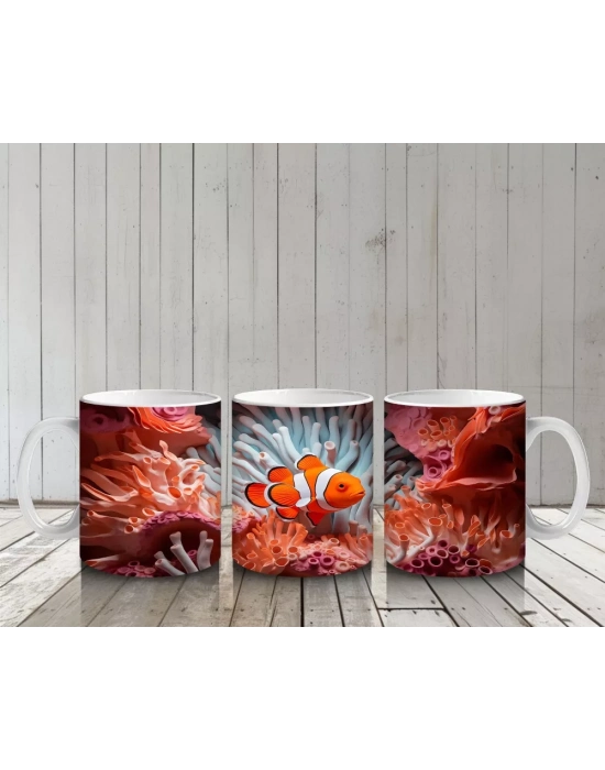 Mercanlar Arasında Yüzen Palyaço Balığı – Baskılı Kahve Kupası