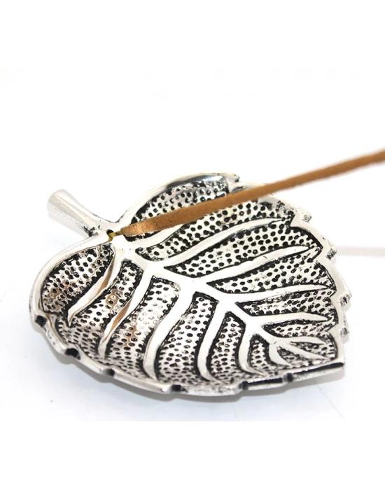 Metal Yaprak Tasarımlı Tütsülük Model 1