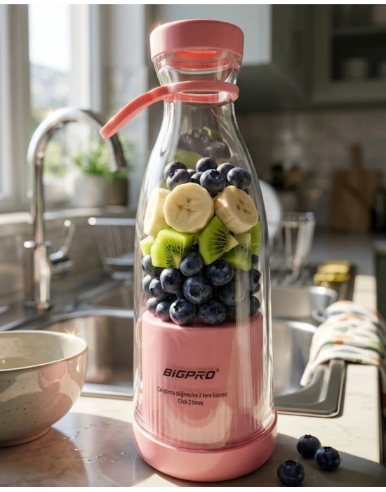 Mini Blender USB Şarjlı Smoothie Hazırlayıcı Kolay Temizlenebilir Tasarım