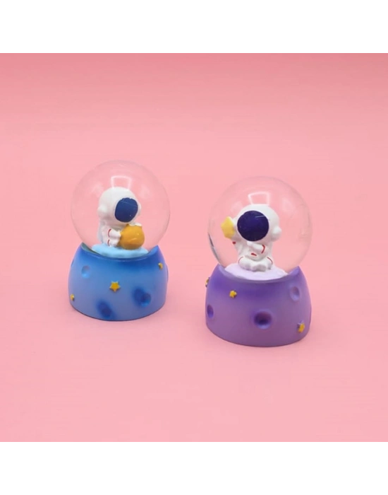 Mini Boy Sevimli Astronot Tasarımlı Işıklı Kar Küresi
