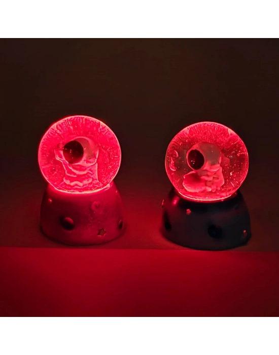 Mini Boy Sevimli Astronot Tasarımlı Işıklı Kar Küresi