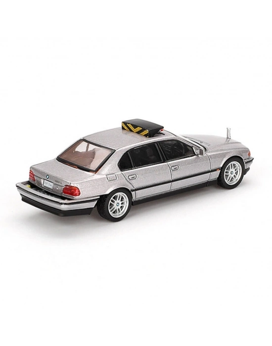 ® Mini GT 1/64 BMW 750IL Tomorrow Never Dies Blister Paket