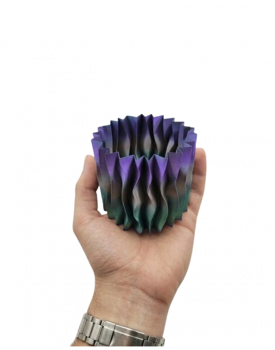 Minimalist Dalgalı Tasarımlı Mor Dekoratif 3D Vazo Masa Dekoru
