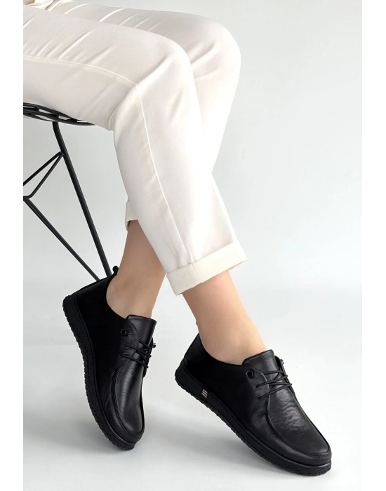 Mopin Siyah Deri Bağcıklı Spor Ayakkabı