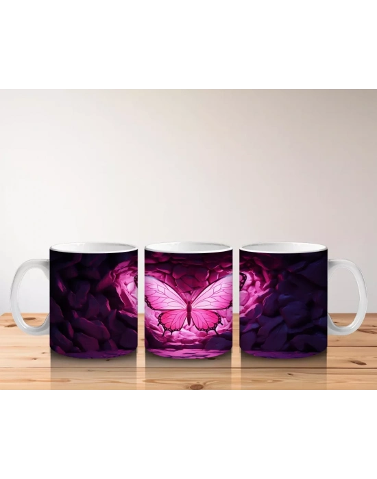 Mor Işıklarla Aydınlatılmış Kalpli Zeminde Kelebek - Baskılı kahve kupası