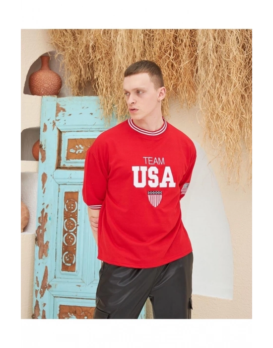 Nakış İşlemeli Ribanalı Oversize T-shirt - Kırmızı