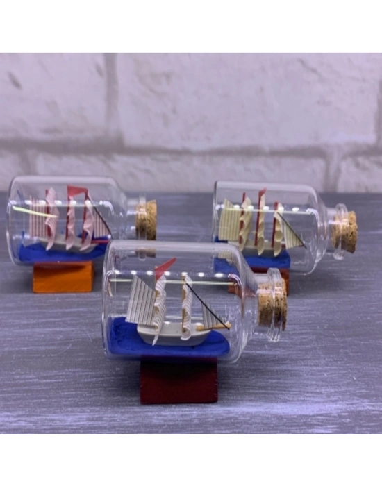 Orta Boy Şişe İçerisinde Gemi Maketi