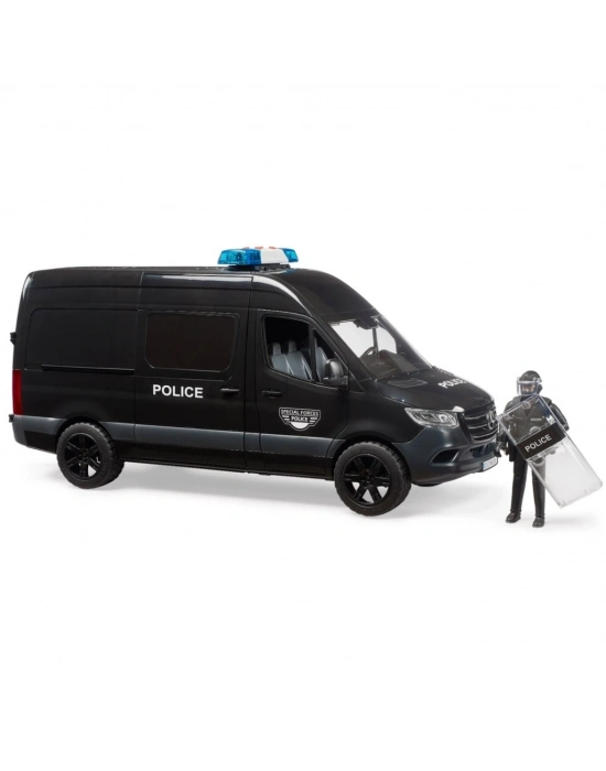 Özel Harekat Aracı ve Polis