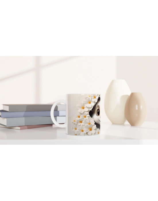 Papatyalar Arasında Gülümseyen Surikat Temalı Baskılı Kupa Bardak