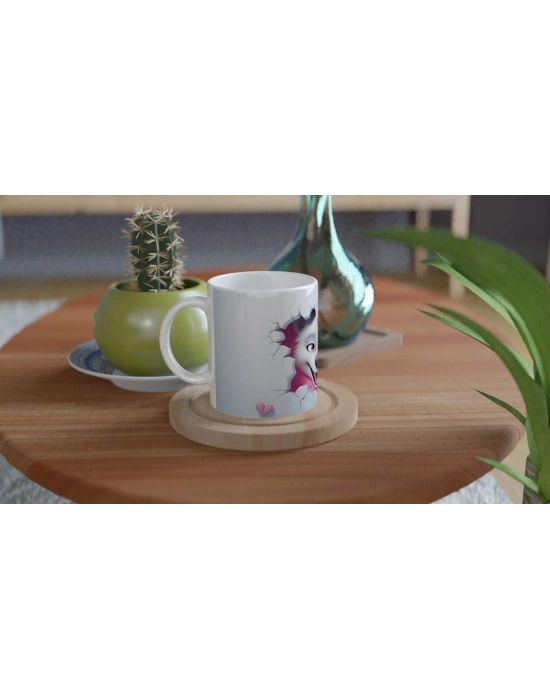 Pembe Arka Planlı Çatlak Duvardan Bakan Neşeli Kurt Temalı Baskılı Kupa Bardak