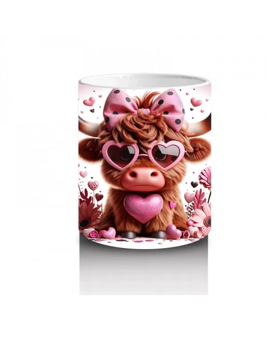 Pembe Çiçekler ve Kalplerle Süslenmiş Şapkalı Buzağı – Baskılı Kahve Kupası