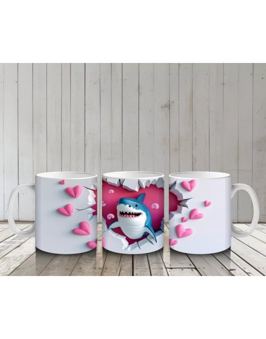 Pembe Kalplerle Süslenmiş Gülümseyen Köpekbalığı – Baskılı Kahve Kupası