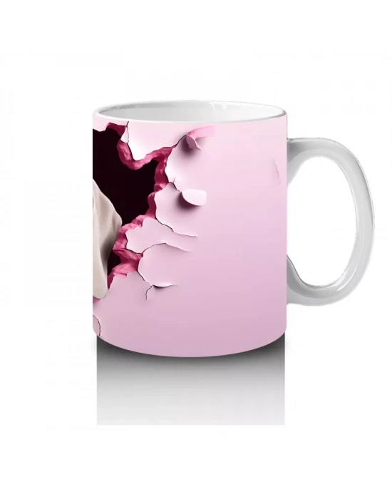 Pembe Kalpli Duvar Önünde Sevimli Köpek – Baskılı Kahve Kupası