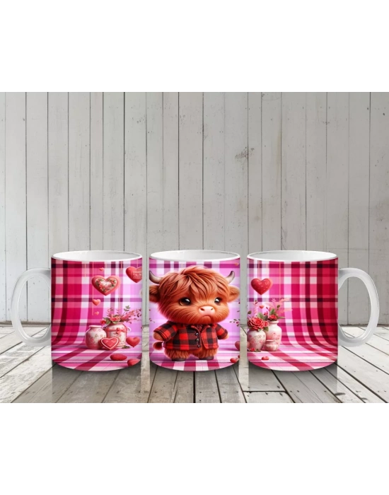 Pembe Kareli Fon Üzerinde Şapkalı Sevimli Kız Maskot – Baskılı Kupa Bardak