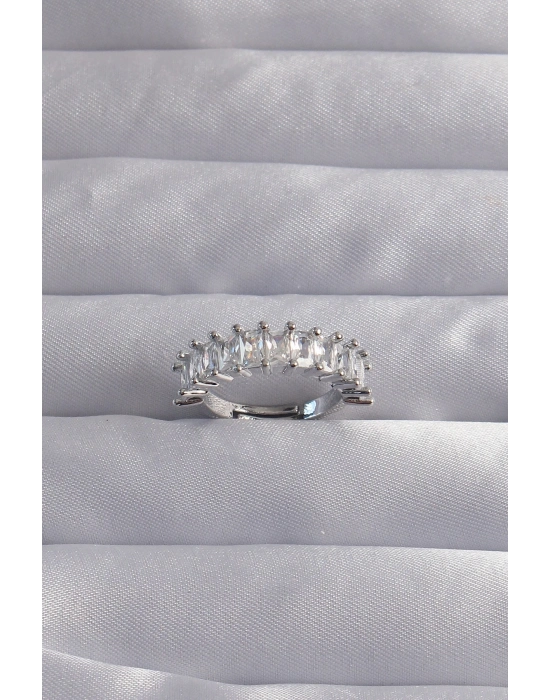 ® Pirinç Ayarlamalı Gümüş Renk Baget Taşlı Su Yolu Yüzük