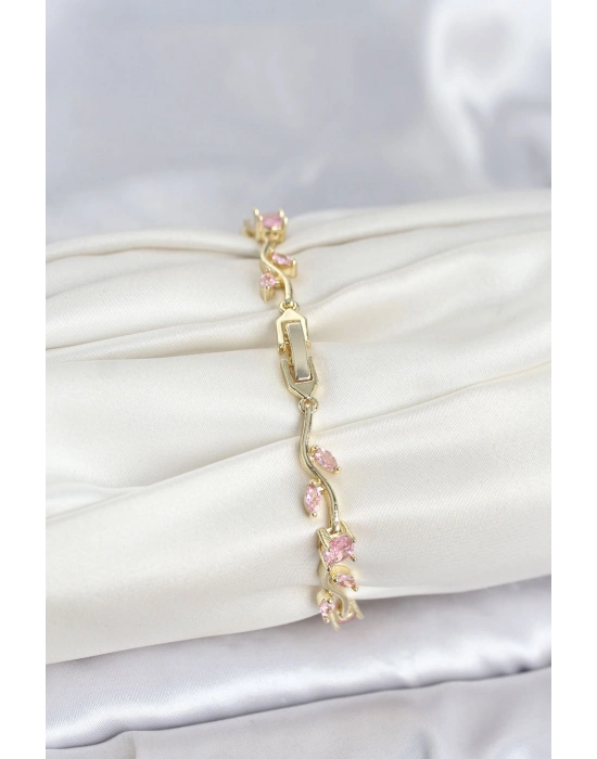 Pirinç Gold Renk Pembe Zirkon Taşlı Çiçek Model Kadın Bileklik