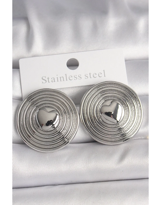 Pirinç Gümüş Renk Kalp İşlemeli Daire Plaka Model Kadın Küpe