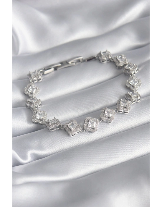 ® Pirinç Gümüş Renk Zirkon Taşlı Yonca Model VIP Seri Kadın Bileklik