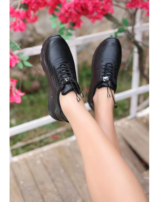 Romy Siyah Cilt  Bağcıklı Spor Ayakkabı