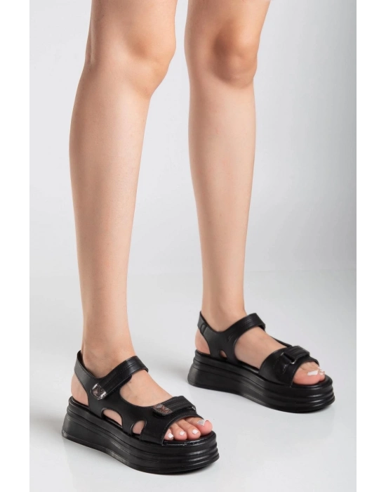 Saide Siyah Cilt Cırt Cırtlı Sandalet