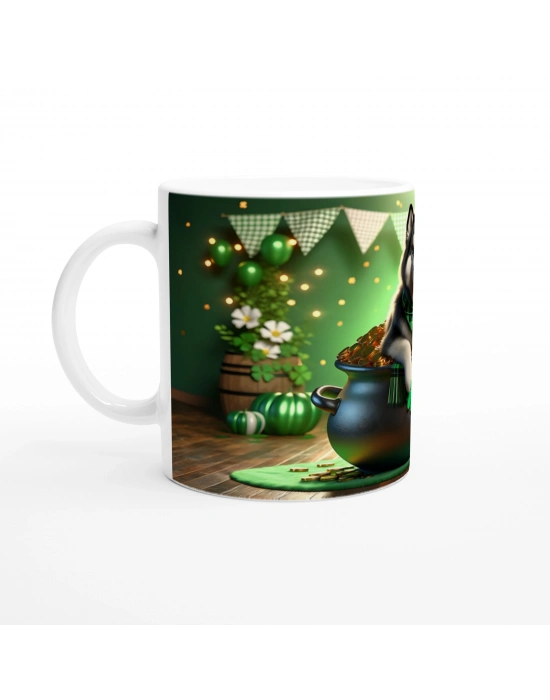 Şans Kazanında Oturan Husky Temalı Baskılı Kupa Bardak