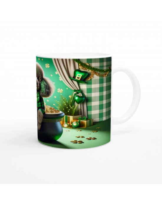 Şans Kazanında Oturan Poodle Temalı Baskılı Kupa Bardak