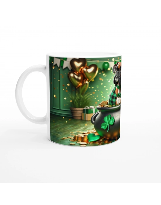 Şans Kazanlarında Oturan Boksör Köpek Temalı Baskılı Kupa Bardak